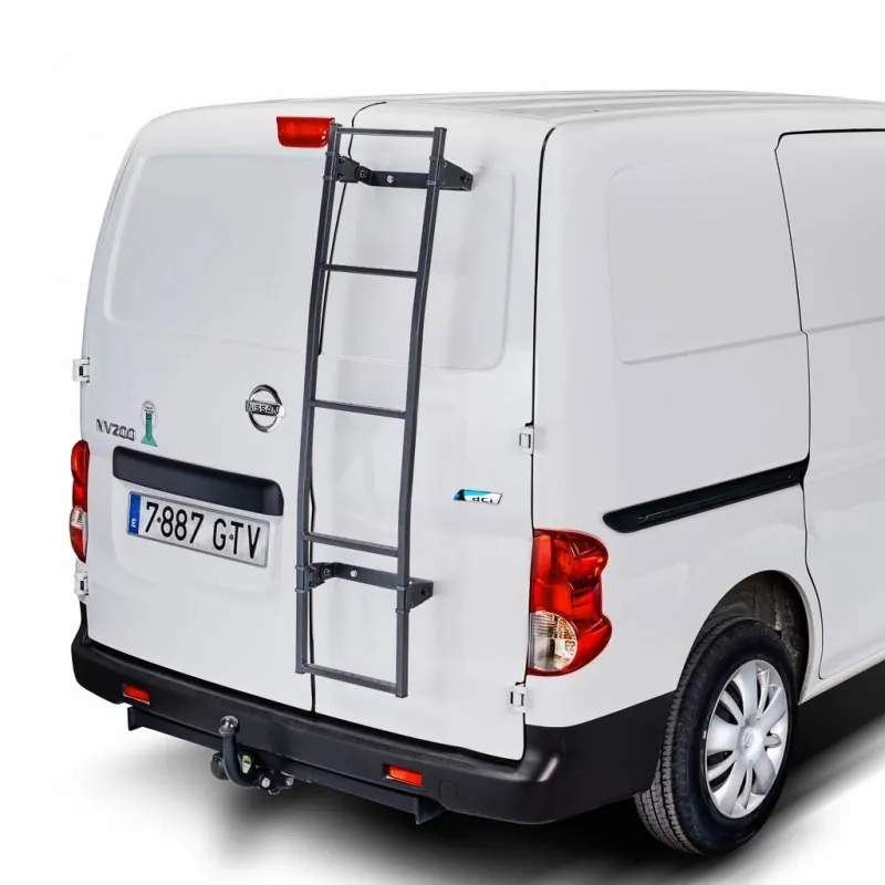 Takaovitikkaat pakettiauton takaovessa