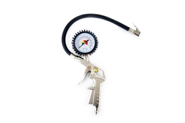 Air compressor gun with pressure gauge